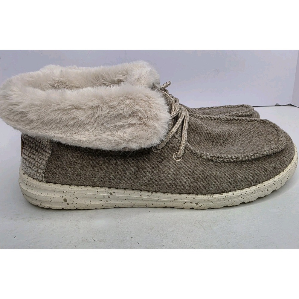 Hey Dudes Ankle Boots Soft Fur Around Rim Of Shoes Size 8W